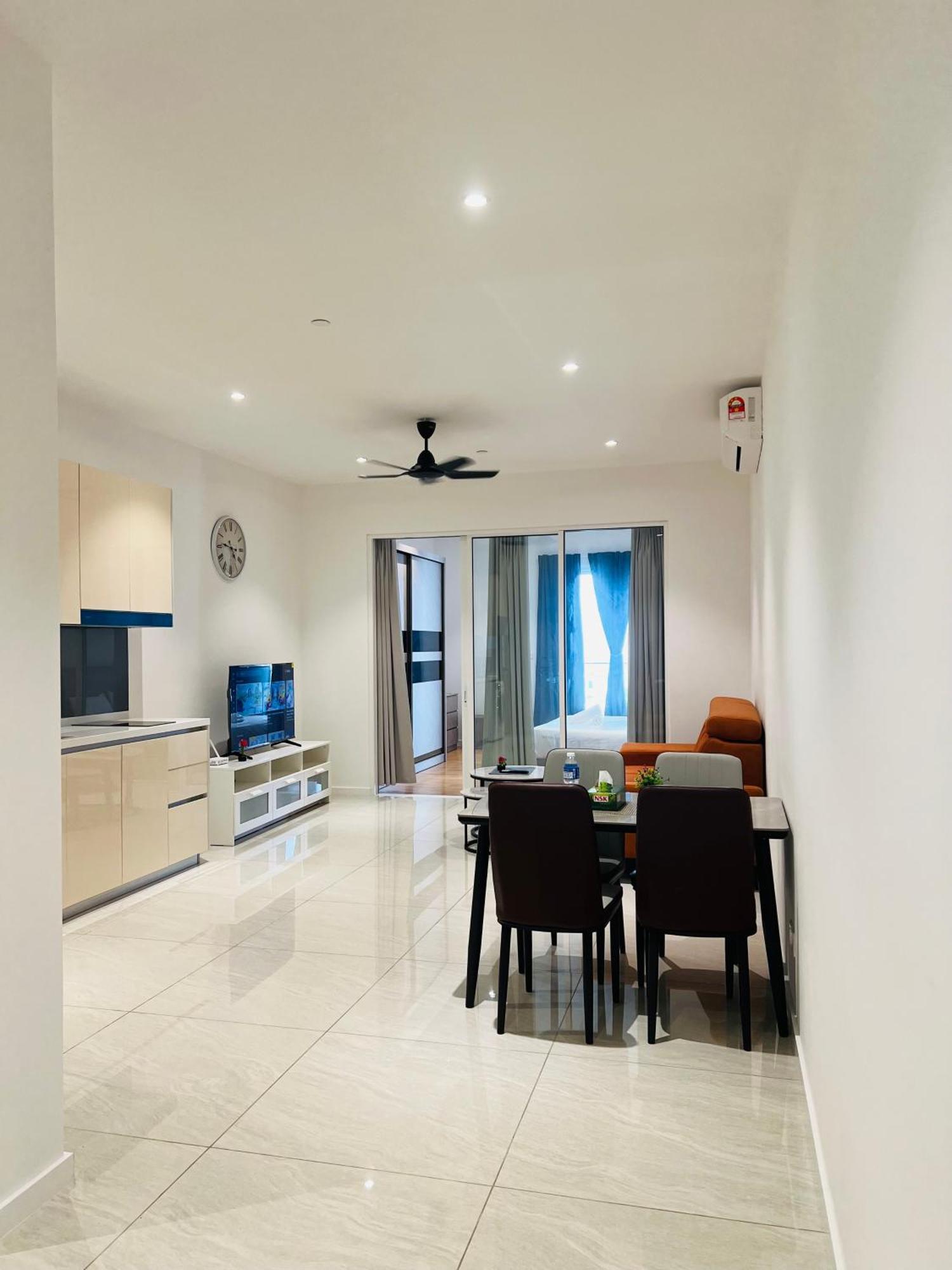 Quill Klcc Apartment